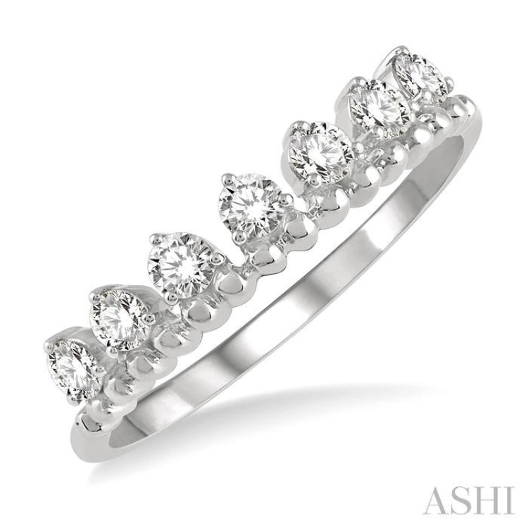 1/3 Ctw Lined Circular Mount Round Cut Diamond Fashion Stackable Band in 14K White Gold