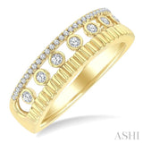 1/5 Ctw Bold Fluted Open Window Round Cut Diamond Fashion Ring in 10K Yellow Gold