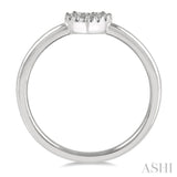 1/10 ctw Heart Charm Round Cut Diamond Petite Fashion Ring in 14K White Gold
