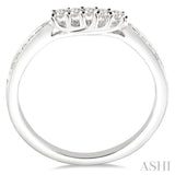 1/4 Ctw Round Cut Diamond Wedding Band in 14K White Gold
