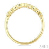 1/5 Ctw Chevron Bezel Set Round Cut Diamond Fashion Band in 10K Yellow Gold
