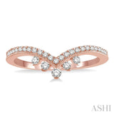 1/4 ctw Chevron Shank Round Cut Diamond Band in 14K Rose Gold