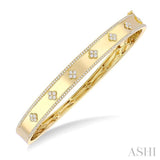 3/4 Ctw Round Cut Diamond Clover Fashion Bangle in 14K Yellow Gold