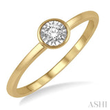 Light Weight Diamond Promise Ring